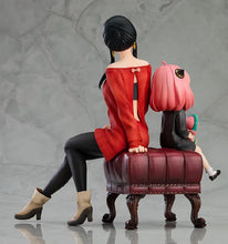 Load image into Gallery viewer, High Quality Yor Forger &amp; Anya Forger SPY×FAMILY Pvc Figure Model Toys
